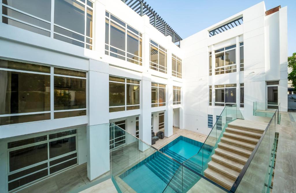 Luxury Villa in Emirates Hills